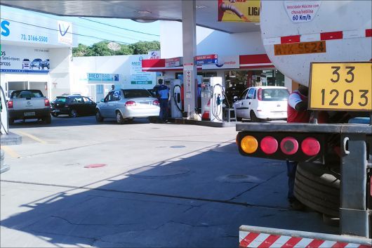 Desabastecimento de combustíves em Eunápolis e região deve acontecer depois que petroleiros rejeitaram proposta da Petrobras 5