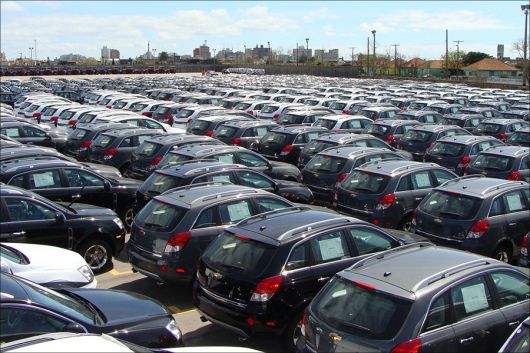 Vendas de veículos novos caem 27,4% em 12 meses, diz Anfavea 5