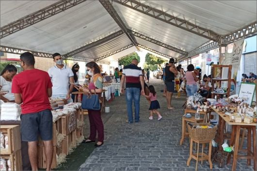 Foto: agazetabahia e Ascom/ Prefeitura de Eunápolis