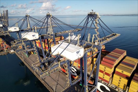 Foto: Navio com mais de 800 toneladas de materiais vindo da china. Divulgação