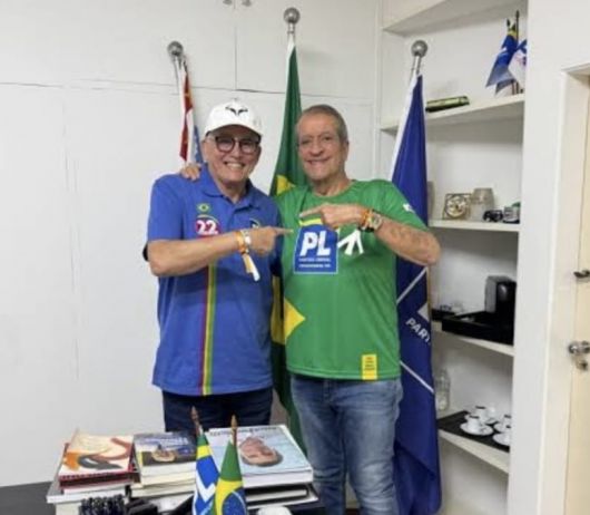 Foto: Prefeito de Porto Seguro e Valdemar da Costa Neto. Divulgação