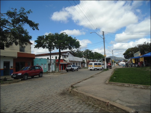 Centro de Itapebi, quase sem movimento comercial e social